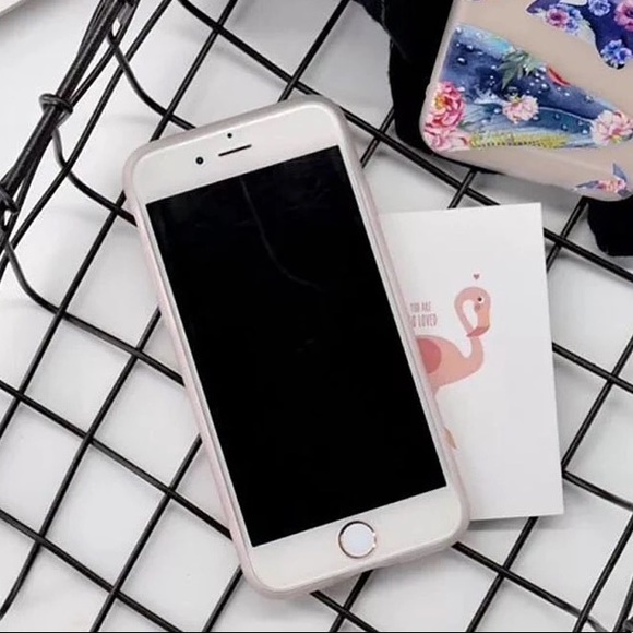 LAST 1! NEW iPhone 7/8 Floral Whale Soft Case - Picture 3 of 3